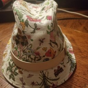 Gucci floral bucket hat